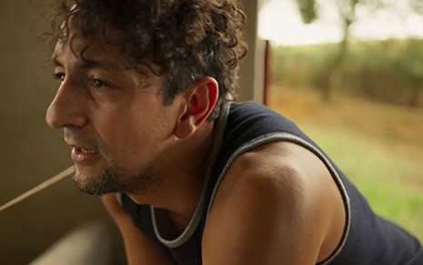 José Lucas (Irandhir Santos) em cena de Pantanal, novela das nove da Globo