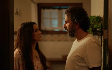 Marcos Palmeira e Dira Paes gravam cena como José Leôncio e Filó em Pantanal