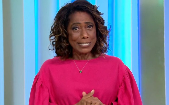 Imagem de Gloria Maria apresentando o Globo Repórter