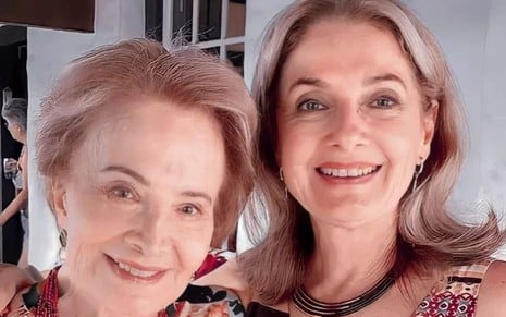 Glória Menezes e Maria Amélia Brito em foto publicada no Instagram: elas estão sorridentes