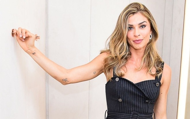 Grazzi Massafera em evento de grife de moda feminina, em 2019