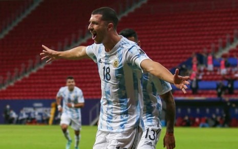 Imagem de Guido Rodríguez comemorando gol pela Argentina