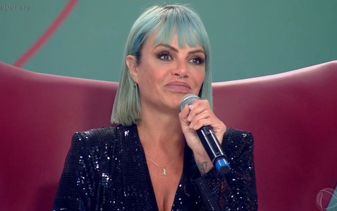 Imagem de Valentina Francavilla durante participação no Hora do Faro