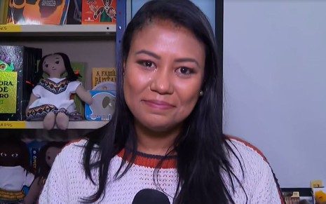 Indianara Campos chora em reportagem da Globo