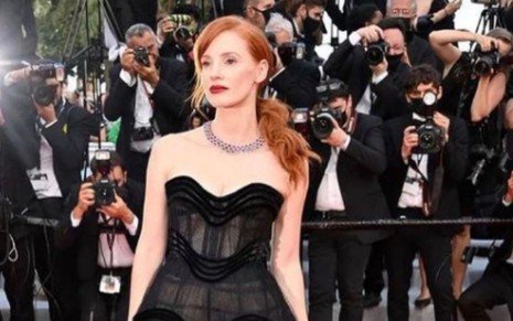 Jessica Chastain no carpete vermelho do Festival de Cannes 2021