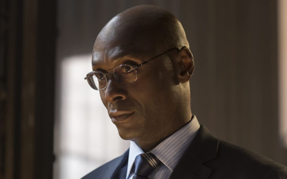 Lance Reddick, estrela de John Wick 4, morre aos 60 anos