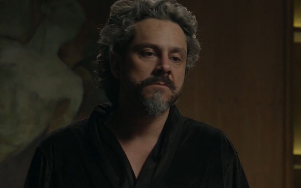 O ator Alexandre Nero em cena como José Alfredo em Império