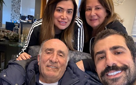 Foto de Kaysar Dadour com a família