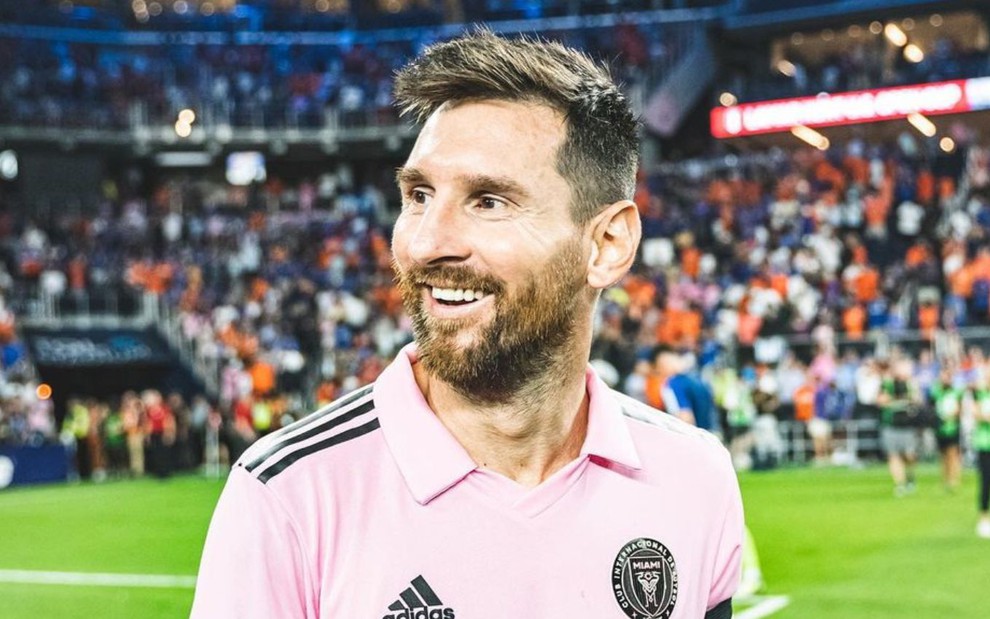 Messi lota estádio com famosos para assistir partida da MLS