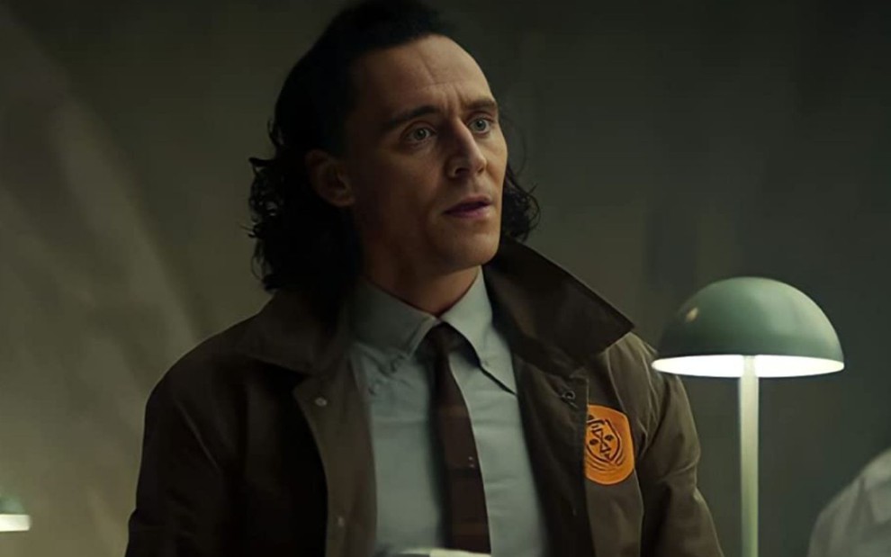 Tom Hiddleston em cena do segundo episódio de Loki