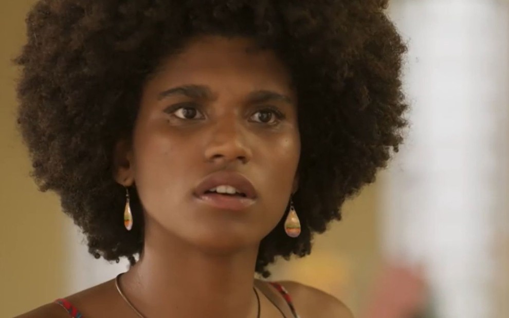 Mariana Sena em cena como Lorena na novela Mar do Sertão