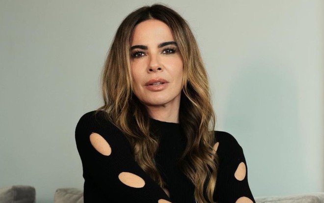 Imagem de Luciana Gimenez em ensaio fotográfico