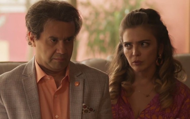 Welder Rodrigues e Titina Medeiros em cena da novela Mar do Sertão