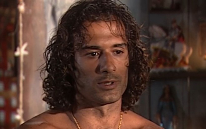 Marcos Pasquim como Esteban em Kubanacan