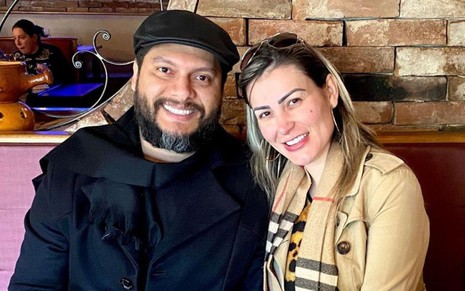 Thiago Lopes e Andressa Urach usam roupas de frio em foto postada no Instagram na qual estão em Gramado (RS)