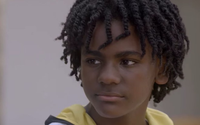 Romeu (Miguel Ângelo) em cena da novela A Infância de Romeu e Julieta