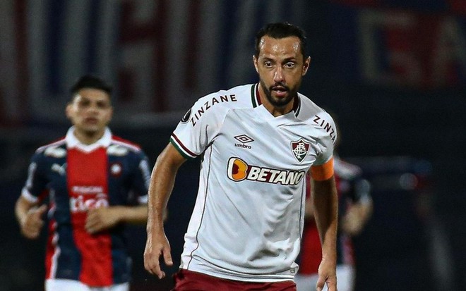Imagem de Nenê durante jogo do Fluminense