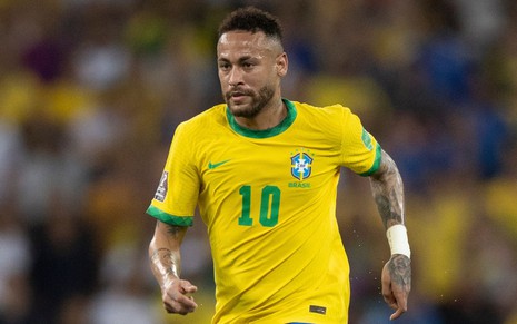 Neymar é o camisa 10 da Seleção Brasileira; ele foi convocado para Copa do Mundo