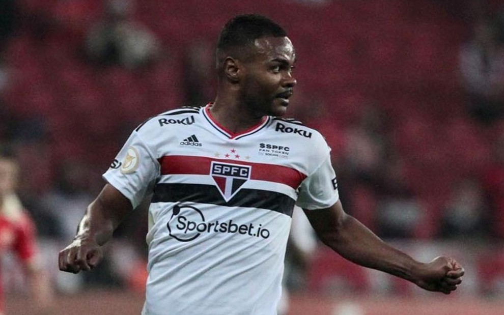 Assistir TV online: jogo do São Paulo x Goiás ao vivo neste sábado