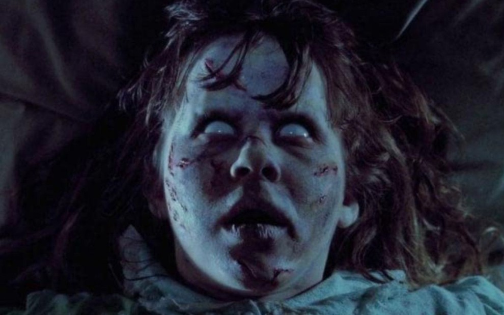Linda Blair em cena de O Exorcista