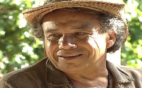 Stênio Garcia como o capataz Zé do Araguaia em O Rei do Gado, novela da Globo no Vale a Pena Ver de Novo