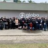 Jornalistas da Globo na porta da sede da Globo em SP em protesto