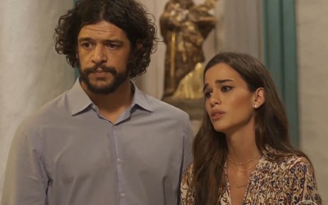 Maruan (Pedro Lamin) e Labibe (Theresa Fonseca) em cena da novela Mar do Sertão