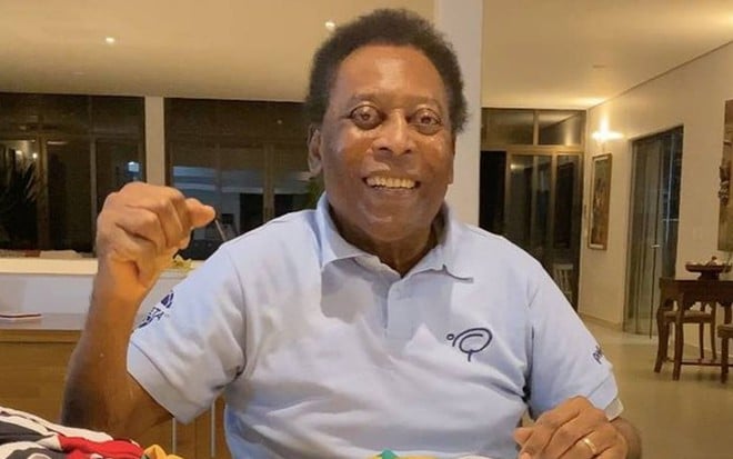 Pelé vibra em vídeo postado no Instagram