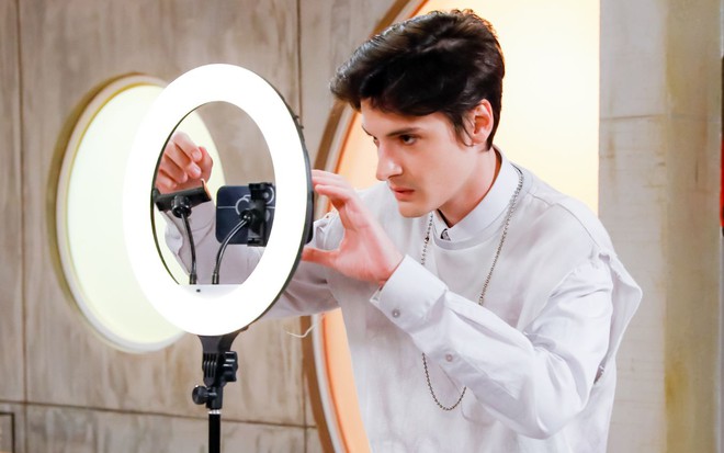 Luca (Giovanni de Lorenzi) na novela Poliana Moça