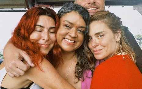 Fernanda Paes Leme, à esquerda, Preta Gil, ao centro, e Carolina Dieckmann, à direita