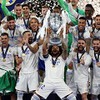 Marcelo levanta troféu da Champions League