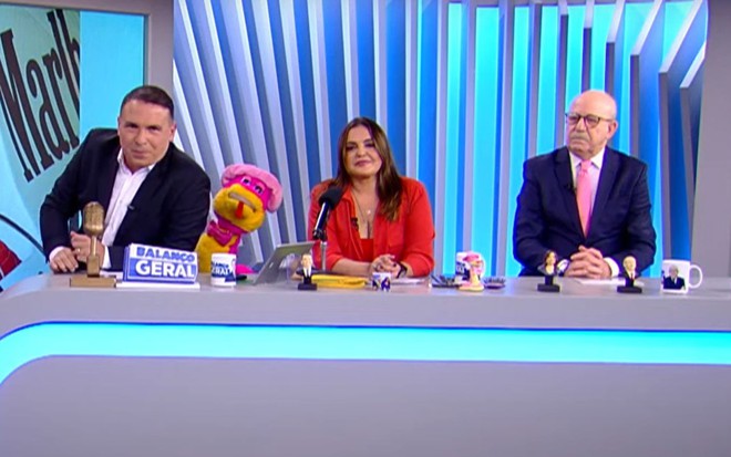 Reinaldo Gottino, cobra Judite, Fabíola Reipert e Renato Lombardi em A Hora da Venenosa