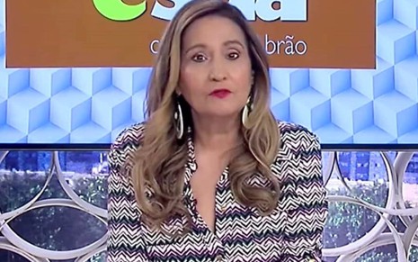 A apresentadora Sonia Abrão a frente do A Tarde É Sua