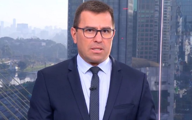 Rodrigo Bocardi apresenta o Bom Dia São Paulo