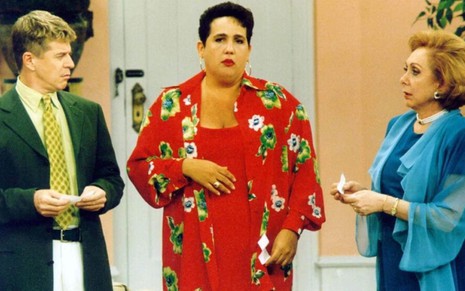 Os atores Miguel Falabella, Claudia Jimenez e Aracy Balabanian em cena de Sai de Baixo (1996)