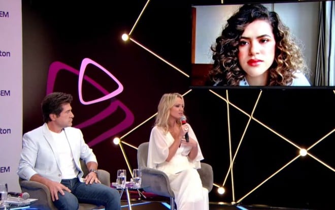 Daniel, Eliana Michaelichen e Maisa Silva na coletiva de imprensa do Teleton 2021, em 5 de outubro de 2021