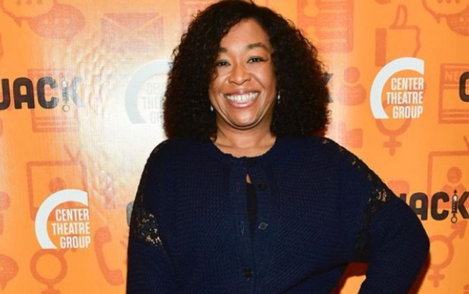 Shonda Rhimes foto publicada em seu perfil oficial no Instagram