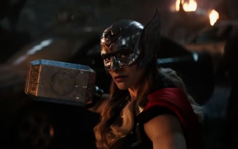 Natalie Portman em cena do trailer de Thor: Amor e Trovão