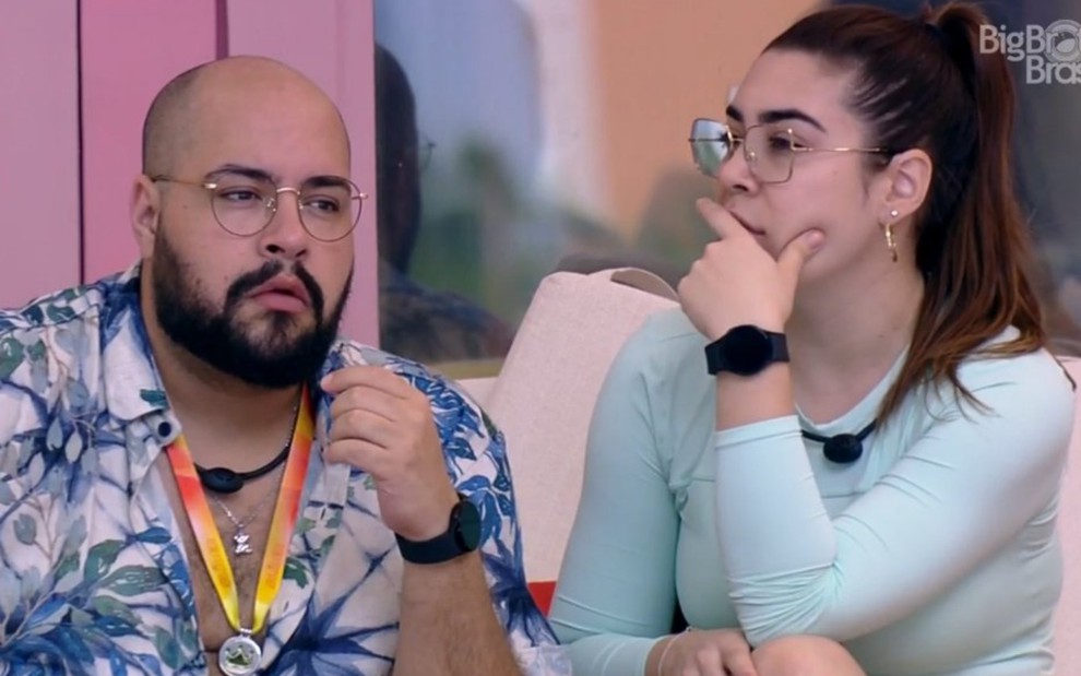 No BBB 22, Naiara coloca Tiago Abravanel contra parede: 'Não me tira de louca'· Notícias da TV