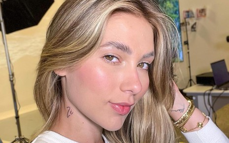 Virginia Fonseca mostra tatuagem em selfie
