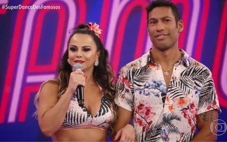 Viviane Araújo e Rodrigo Oliveira na Super Dança dos Famosos de 22 de agosto de 2021