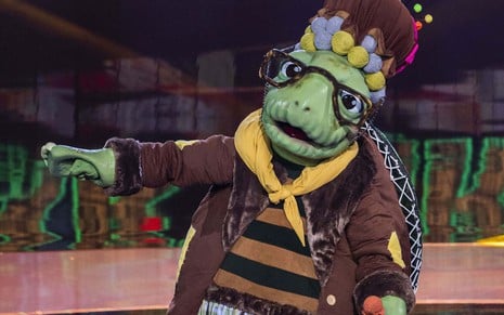 Vovó Tartaruga se apresenta no The Masked Singer Brasil