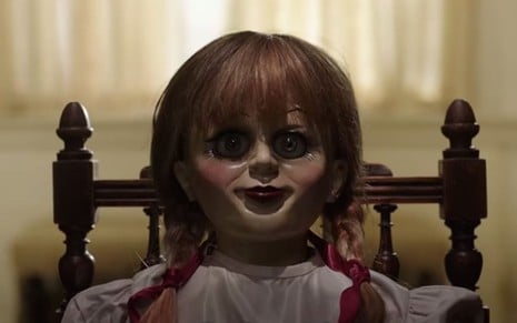 Foto da boneca Annabelle no filme Annabelle 2 - A Criação do Mal