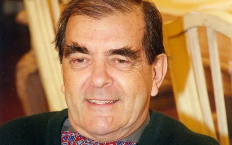 Francisco Milani (1936-2005) sorrindo em cena do Zorra Total