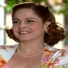 A atriz Drica Moraes sorrindo em cena de Alma Gêmea