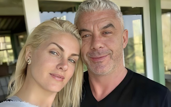 Ana Hickmann ao lado do marido, Alexandre Correa