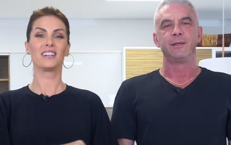Ana Hickmann e Alexandre Correa em vídeo gravado no canal do YouTube