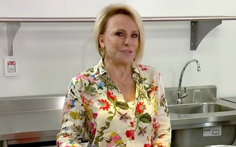 Ana Maria Braga na nova cozinha do Mais Você