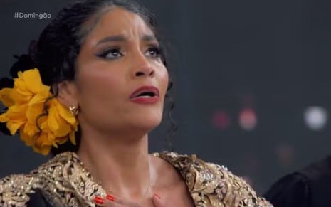 Barbara Reis se apresenta ao som do flamenco no Domingão