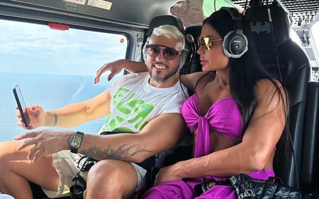 Belo e Gracyanne Barbosa voam de helicóptero em foto do Instagram